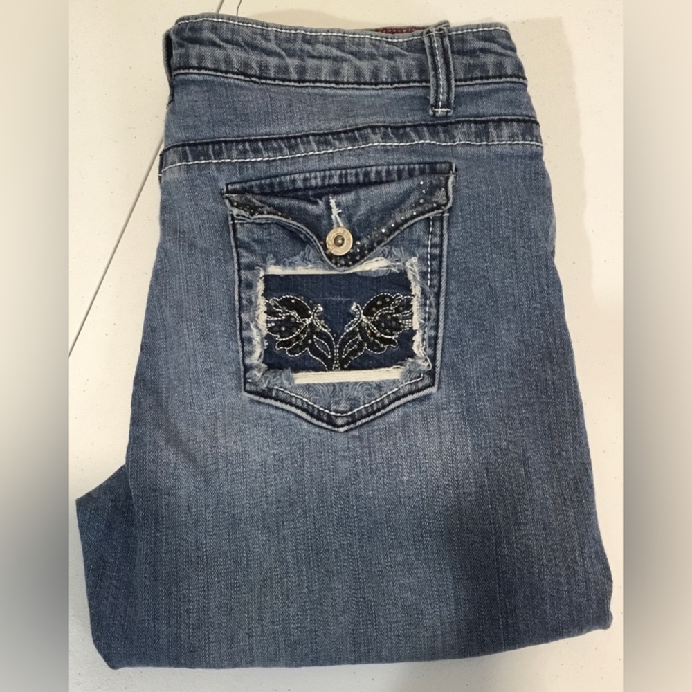 Sizzle Jeans Women's Size 11 Wash Embellished Back Pockets Straight Denim Pants